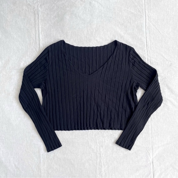Shien Rib Knit V-Neck Long Sleeve Crop Top - L - Picture 1 of 3